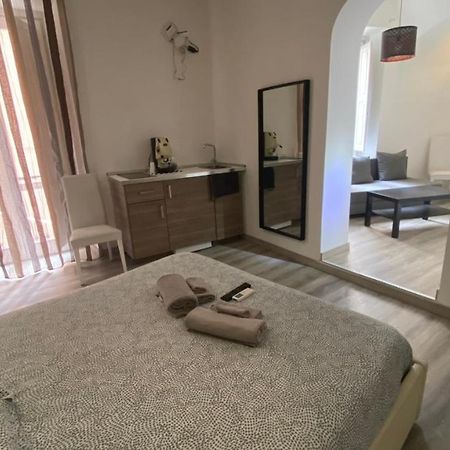 Petros Room Camere サレルノ エクステリア 写真