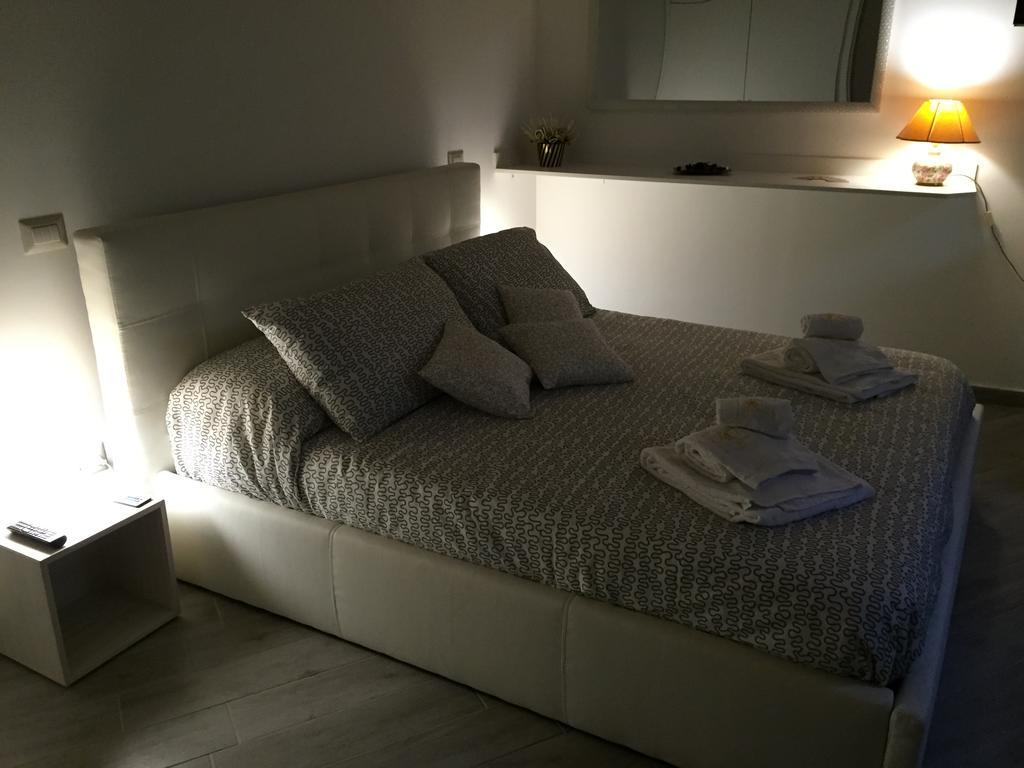Petros Room Camere サレルノ 部屋 写真