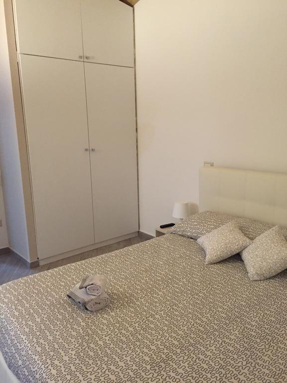 Petros Room Camere サレルノ 部屋 写真