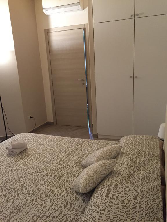 Petros Room Camere サレルノ 部屋 写真