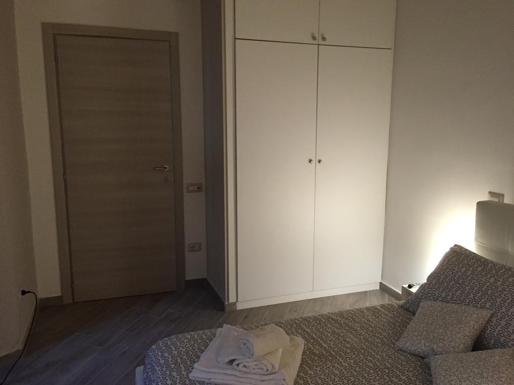 Petros Room Camere サレルノ 部屋 写真