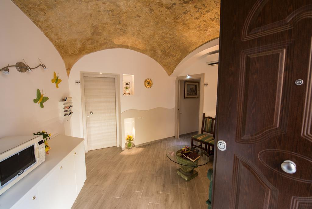 Petros Room Camere サレルノ エクステリア 写真