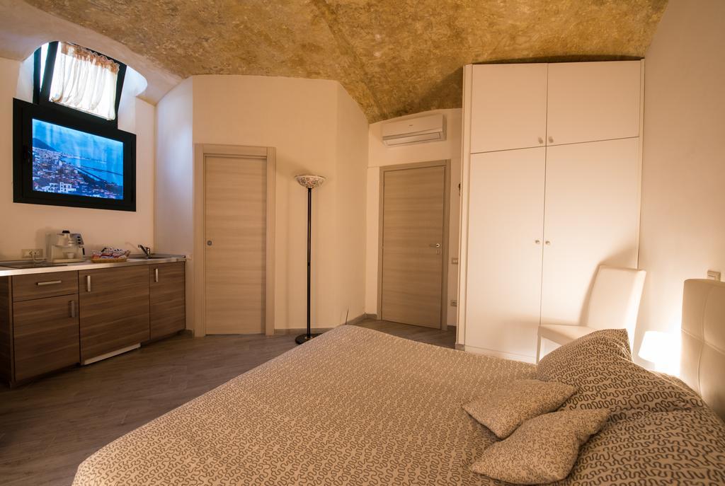 Petros Room Camere サレルノ エクステリア 写真
